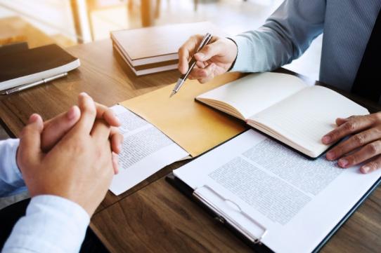 Avocat contentieux à Paris